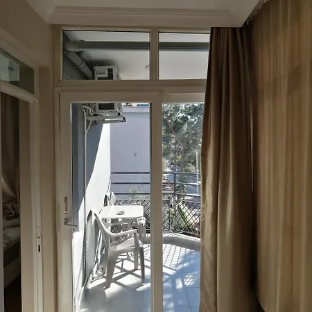 Lägenhetshotell Rega 4*