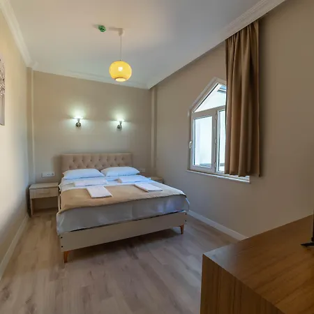 Lägenhetshotell Rega 4*